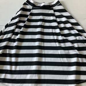 Black & white striped skirt